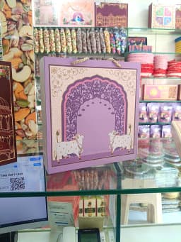 4 Jar Mid Box Gifting Festivals Dry Fruits J-04 / 5