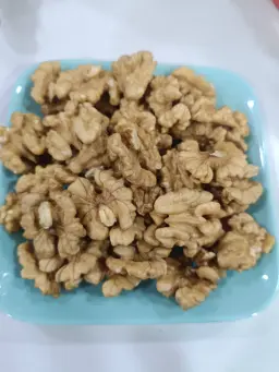 Walnut (Akharot)